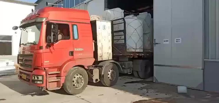 ���σ���